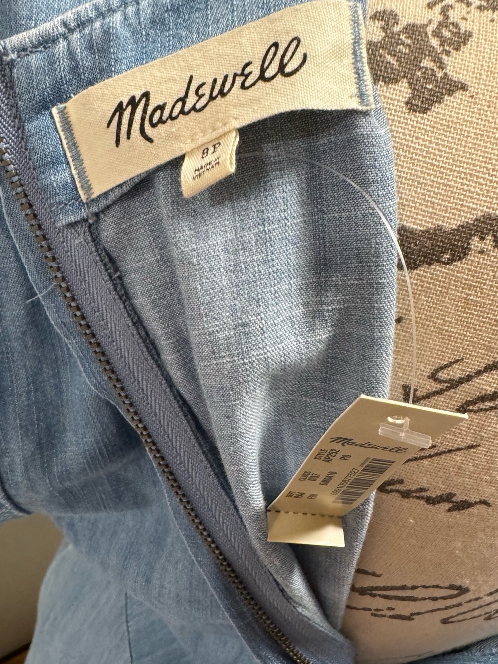 Madewell Chambray Wrap Dress Size 8P Petite Light Wash Button Front NWT - Picture 7 of 7